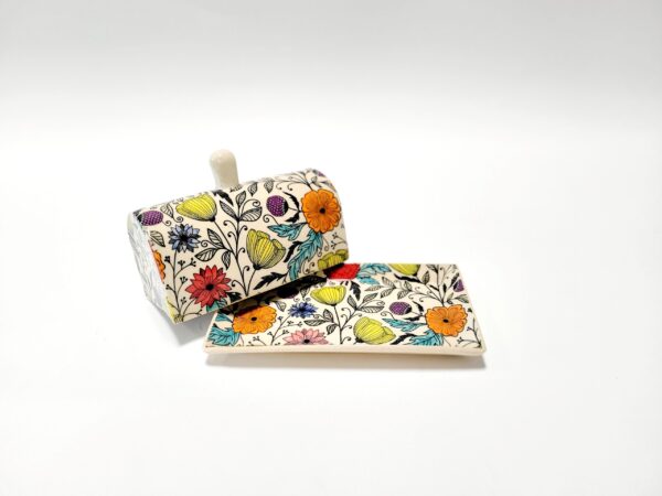 Butter Dish With Doodle Flowers - Image 2